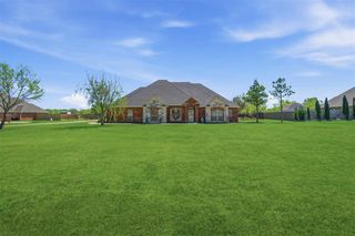 14469 SW Lee Blvd, Cache, OK 73527