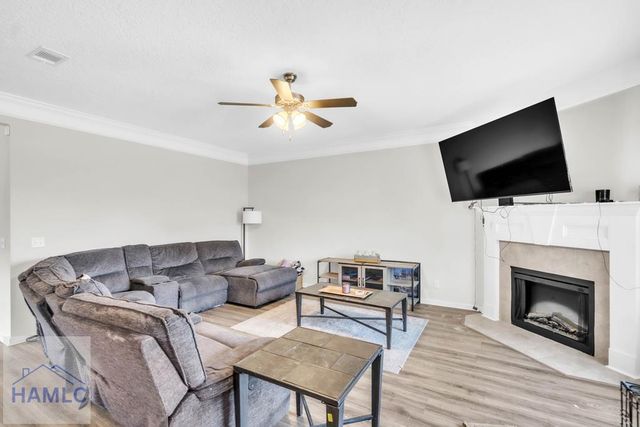 172 Sapwood Way, Hinesville, GA 31313