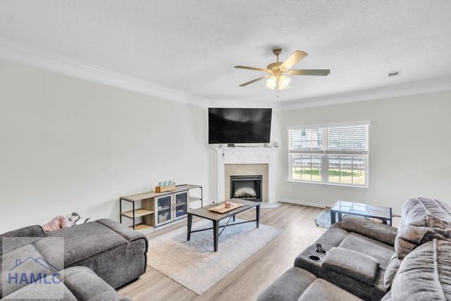 172 Sapwood Way, Hinesville, GA 31313