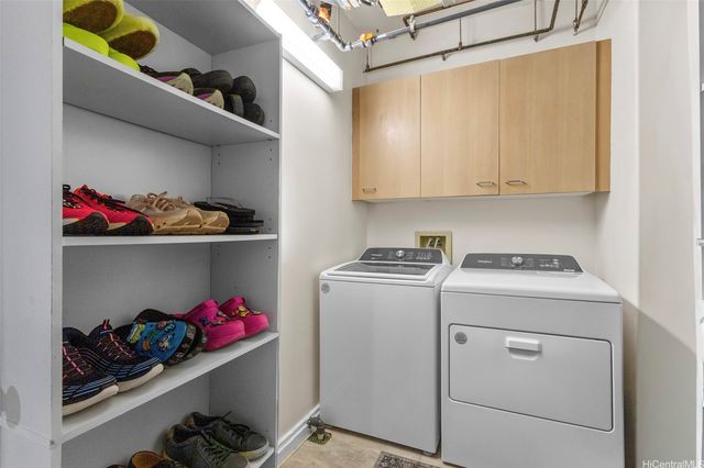 1 Keahole Place 3310, Honolulu, HI 96825