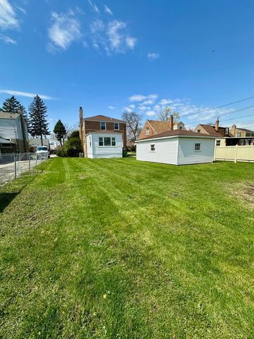 2329 S 20th Avenue, Broadview, IL 60155