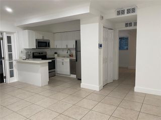 1 Edgewater Drive 103, Coral Gables, FL 33133