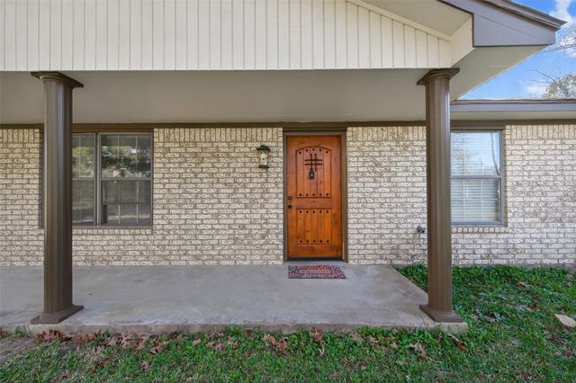 316 County Road 6512, Dayton, TX 77575