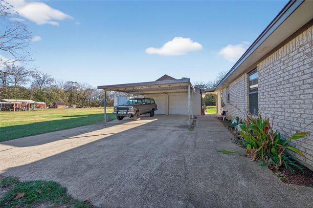 316 County Road 6512, Dayton, TX 77575