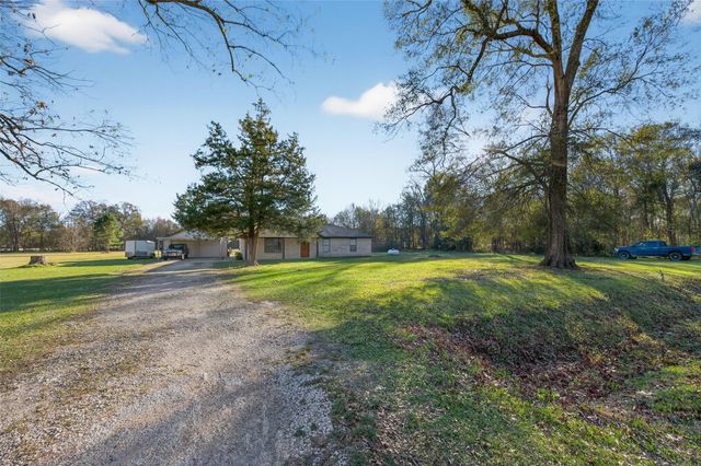 316 County Road 6512, Dayton, TX 77575