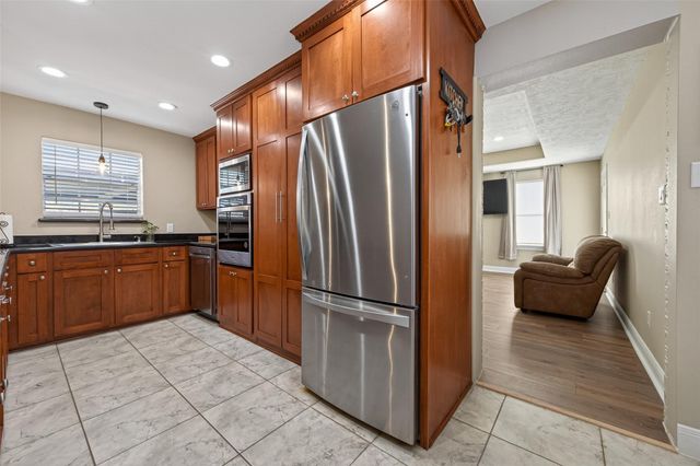 316 County Road 6512, Dayton, TX 77575