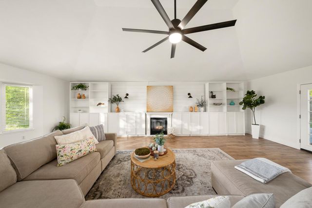 6732 Beech Ave, Orangevale, CA 95662