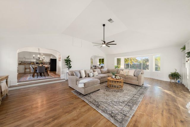 6732 Beech Ave, Orangevale, CA 95662