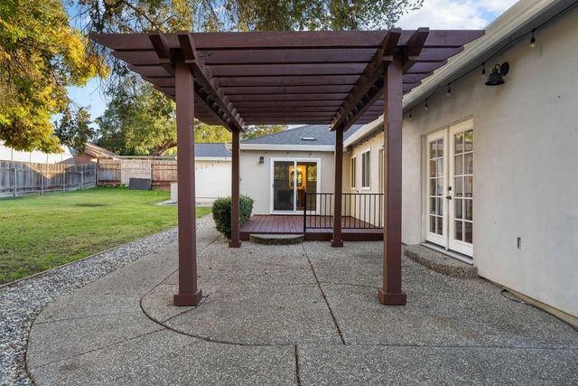 6732 Beech Ave, Orangevale, CA 95662