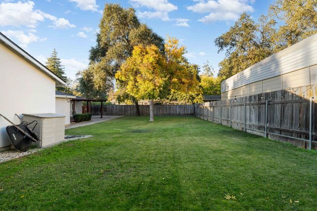 6732 Beech Ave, Orangevale, CA 95662