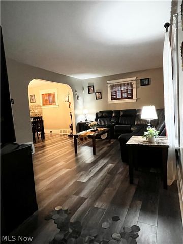 2710 Colburn Avenue, Cleveland, OH 44109