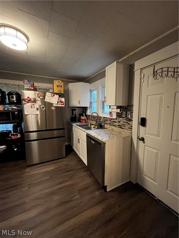 2710 Colburn Avenue, Cleveland, OH 44109