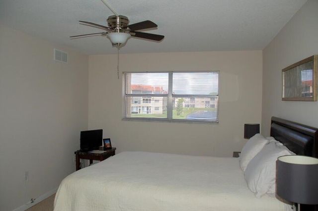 2881 N Pine Island Road, Sunrise, FL 33322
