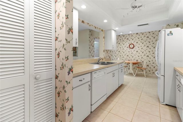 6622 10TH AVENUE W 5707, Bradenton, FL 34209