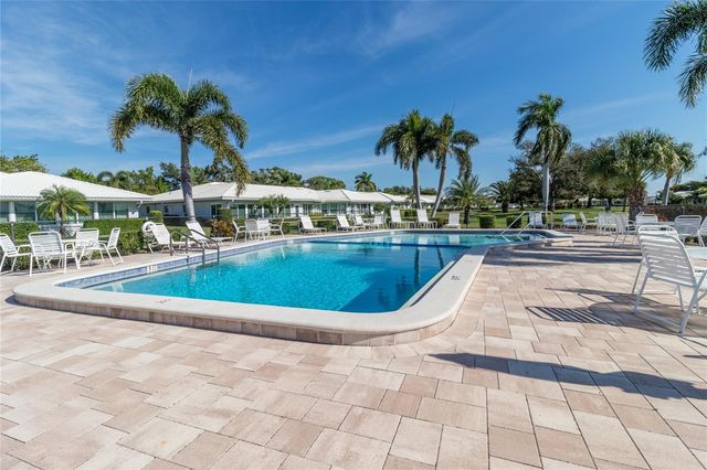 6622 10TH AVENUE W 5707, Bradenton, FL 34209