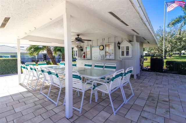 6622 10TH AVENUE W 5707, Bradenton, FL 34209