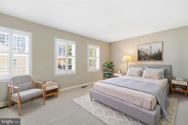 5539 RIDGETON HILL CT, Fairfax, VA 22032