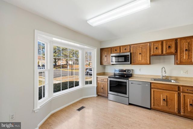 5539 RIDGETON HILL CT, Fairfax, VA 22032