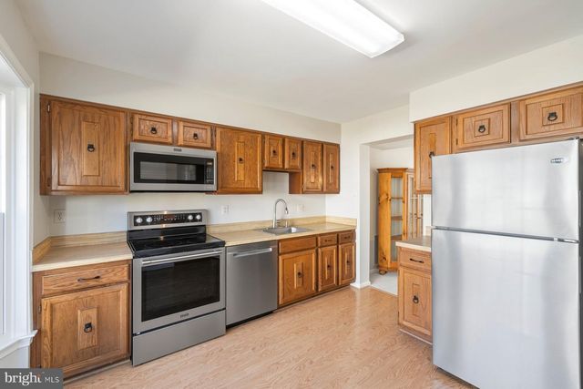 5539 RIDGETON HILL CT, Fairfax, VA 22032