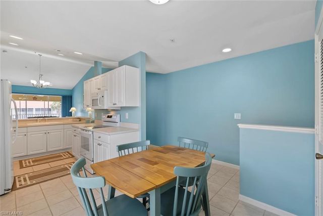 4970 Deerfield WAY F202, Naples, FL 34110