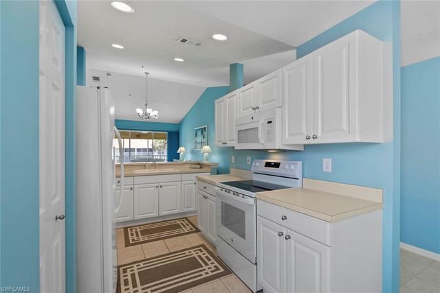 4970 Deerfield WAY F202, Naples, FL 34110