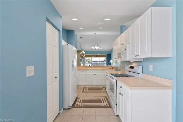 4970 Deerfield WAY F202, Naples, FL 34110