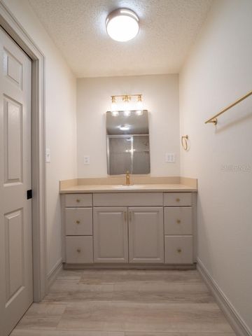 403 E CAROLINA AVENUE, Plant City, FL 33563