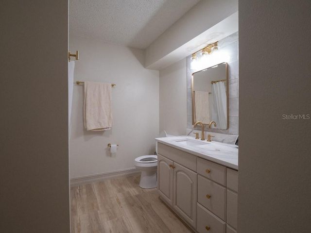 403 E CAROLINA AVENUE, Plant City, FL 33563
