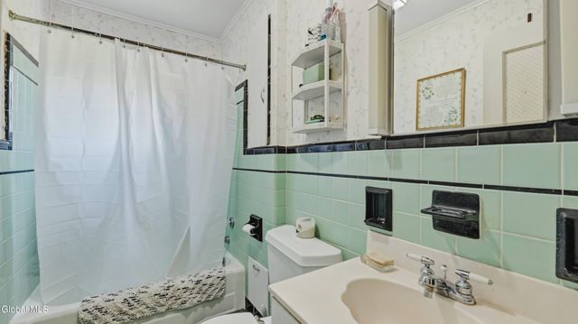 312 E Main Street, Johnstown, NY 12095
