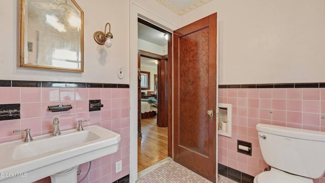 312 E Main Street, Johnstown, NY 12095