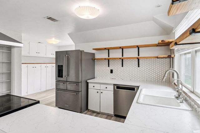 11906 Rowood Drive, Houston, TX 77070