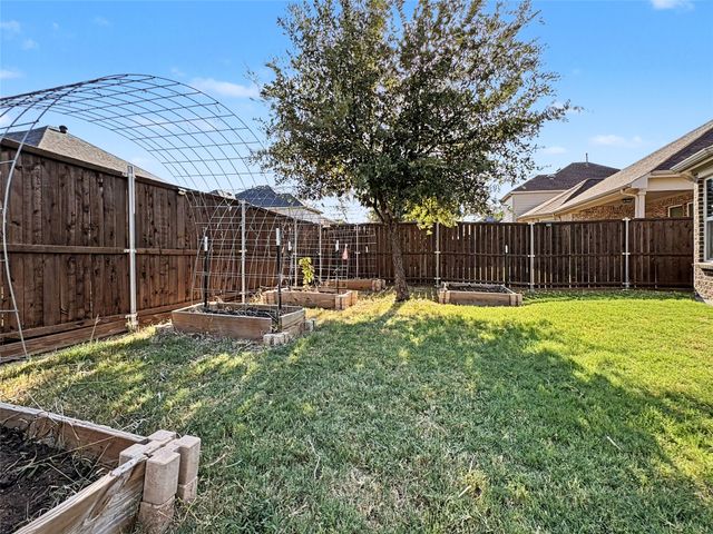 2348 Candler Club Way, Little Elm, TX 75068