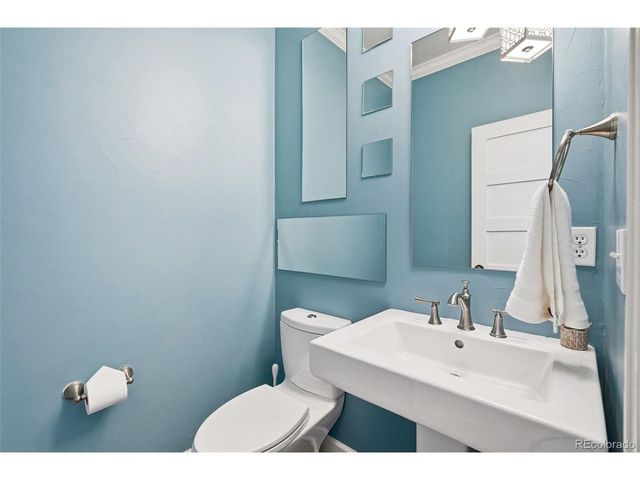 2515 S Clayton St, Denver, CO 80210