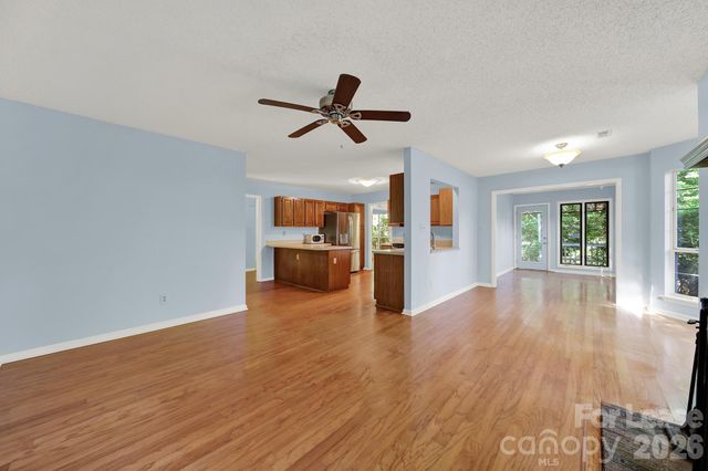 3421 Crescent Knoll Drive, Matthews, NC 28105