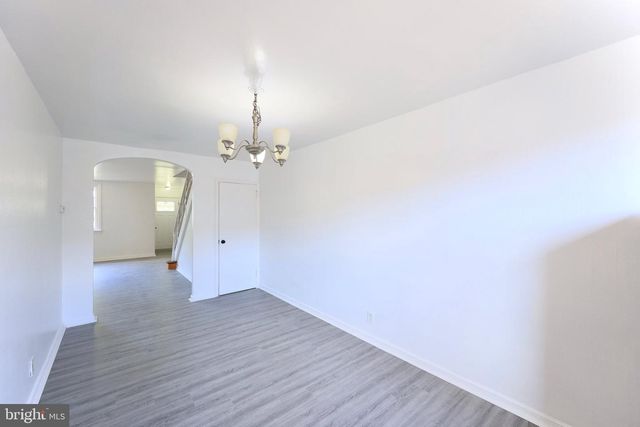 6839 E ROOSEVELT BLVD, Philadelphia, PA 19149