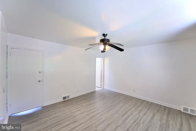6839 E ROOSEVELT BLVD, Philadelphia, PA 19149