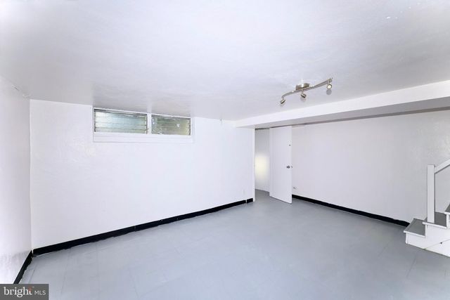 6839 E ROOSEVELT BLVD, Philadelphia, PA 19149