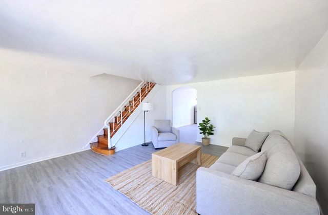 6839 E ROOSEVELT BLVD, Philadelphia, PA 19149
