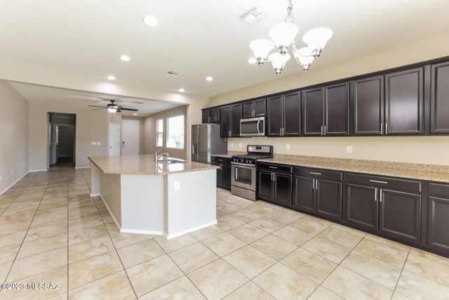 6688 E Via Boca Grande, Tucson, AZ 85756