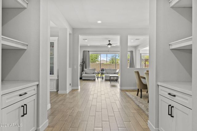 10339 E TOPAZ Avenue, Mesa, AZ 85212