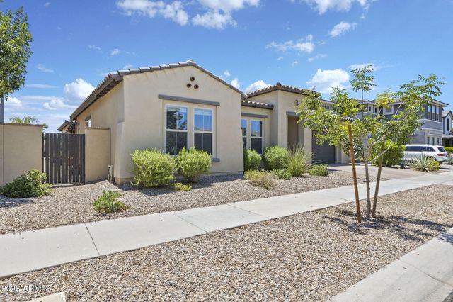 10339 E TOPAZ Avenue, Mesa, AZ 85212