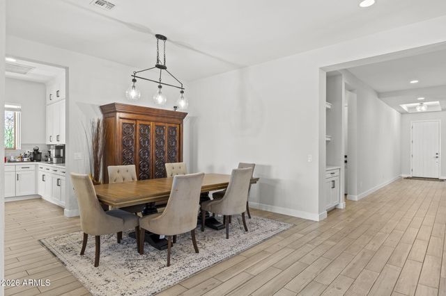 10339 E TOPAZ Avenue, Mesa, AZ 85212