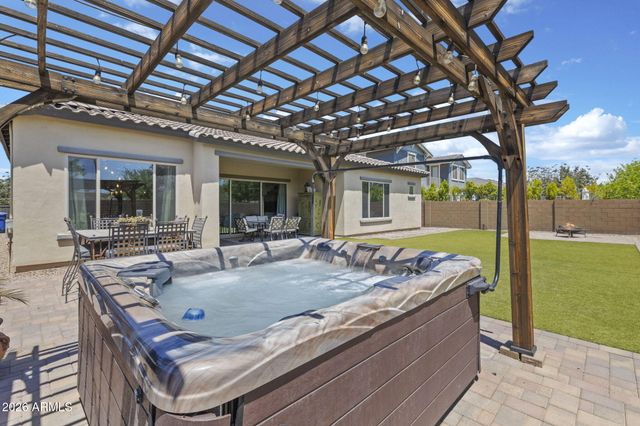 10339 E TOPAZ Avenue, Mesa, AZ 85212