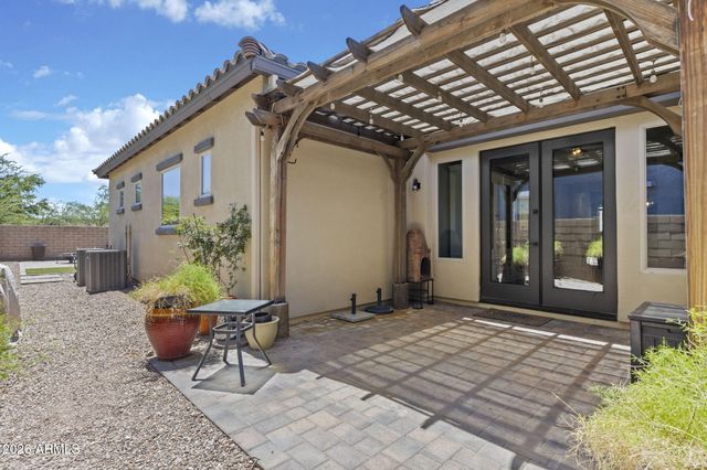 10339 E TOPAZ Avenue, Mesa, AZ 85212