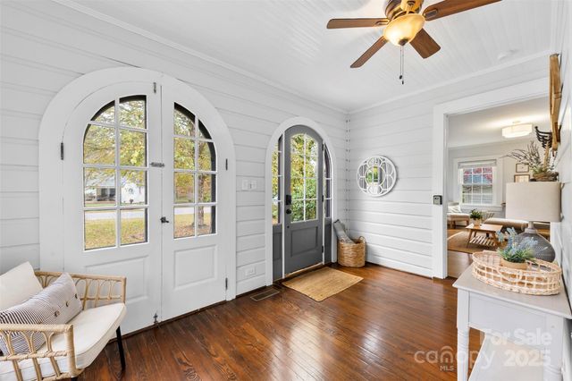 403 Hillcrest Avenue, Gastonia, NC 28052