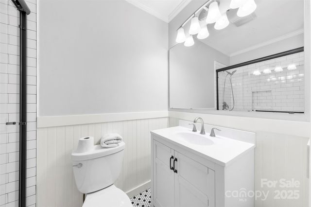 403 Hillcrest Avenue, Gastonia, NC 28052