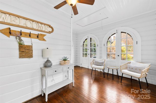 403 Hillcrest Avenue, Gastonia, NC 28052