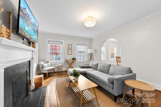 403 Hillcrest Avenue, Gastonia, NC 28052