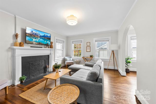 403 Hillcrest Avenue, Gastonia, NC 28052