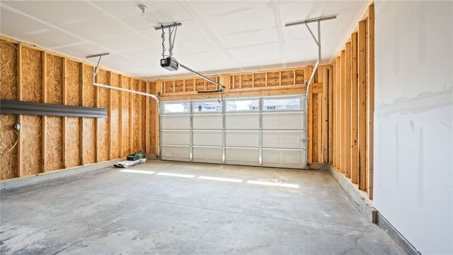 2207 Hackberry Street, Springfield, OH 45505
